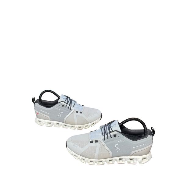 On Cloud 5 Waterproof - Glacier / White - Womens size 8 - Picture 1 of 11